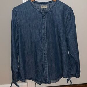 Madewell vintage long sleeve denim blouse. Size large in EUC.